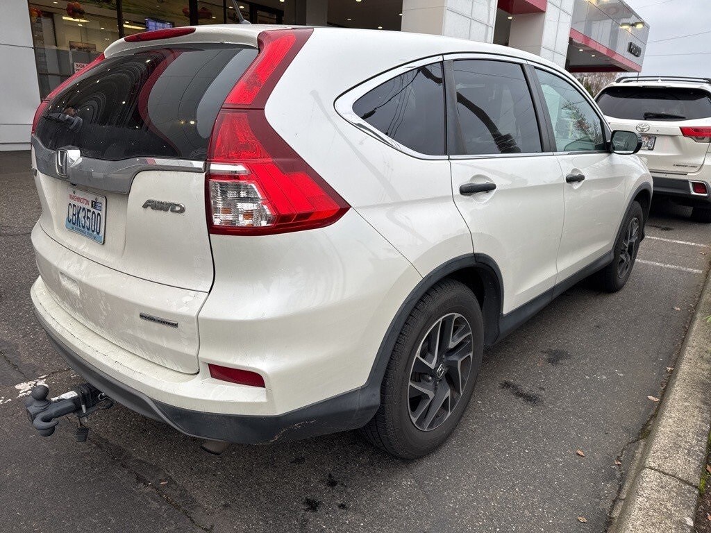 2016 Honda CR-V SE photo 4
