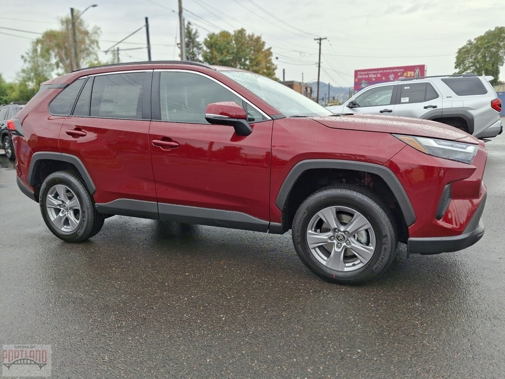 New 2025 Toyota RAV4 XLE XLE AWD SUV