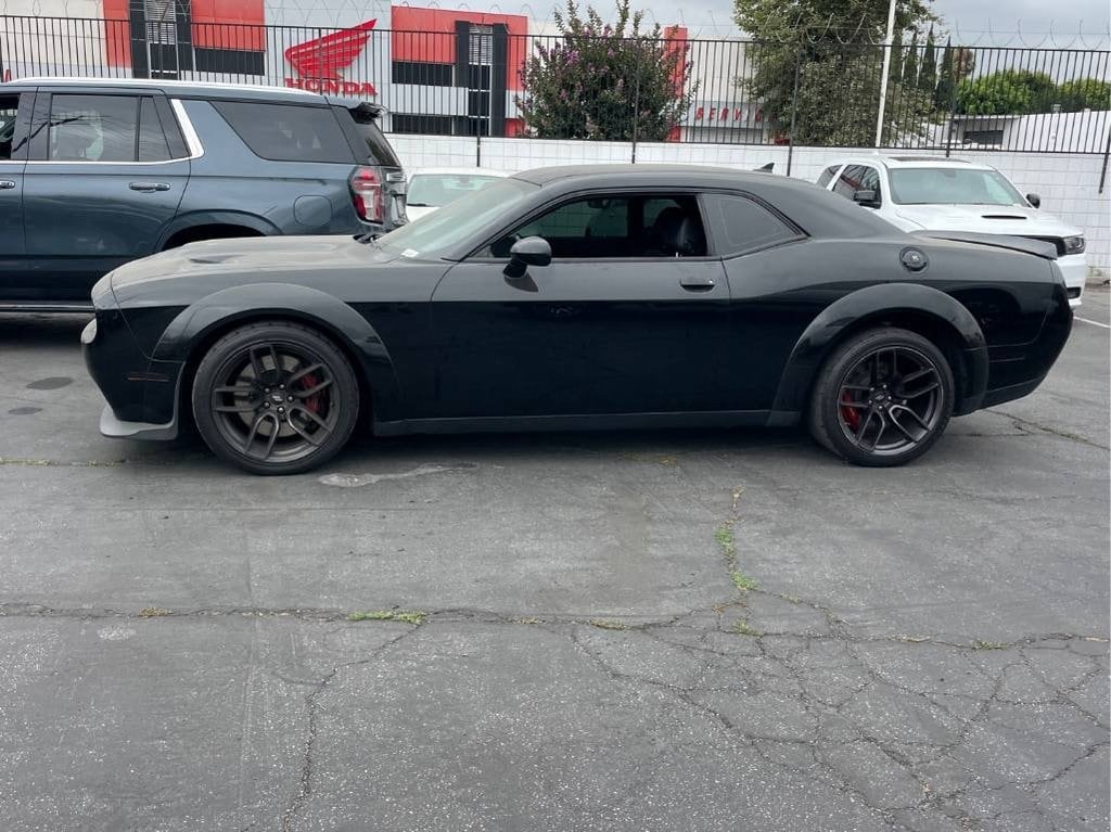 2C3CDZFJ2KH664048