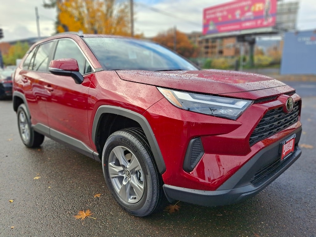 New 2025 Toyota RAV4 XLE XLE AWD SUV