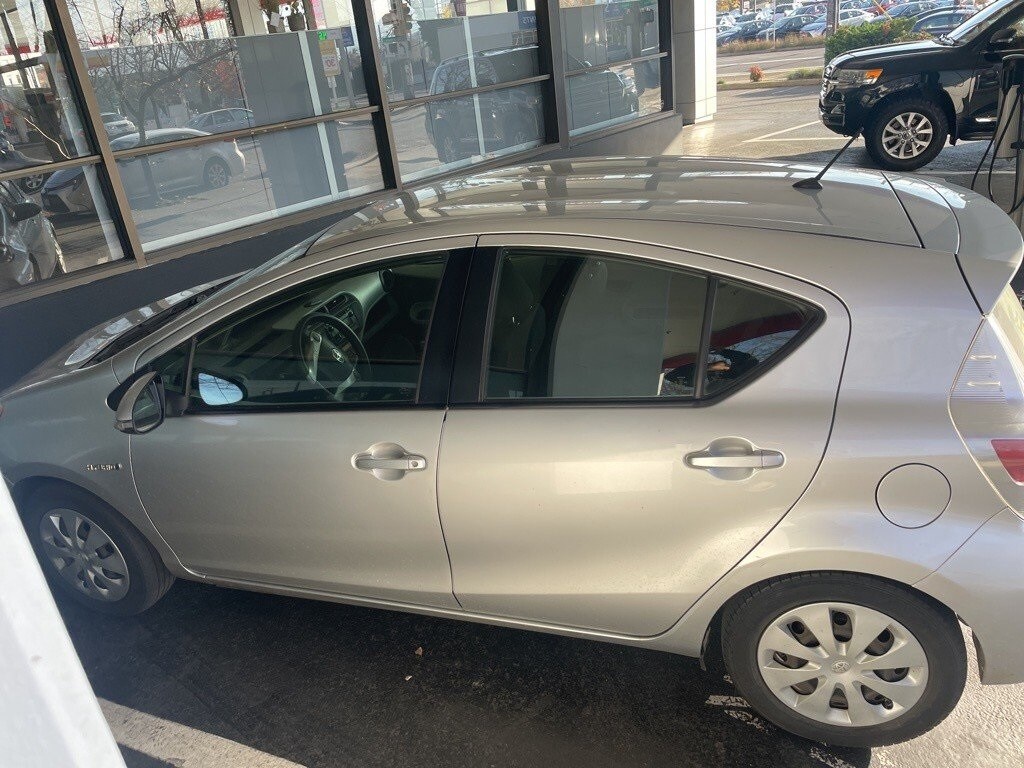 2012 Toyota Prius C Two photo 2