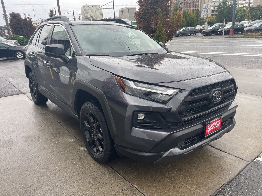 2022 Toyota RAV4 TRD photo 2