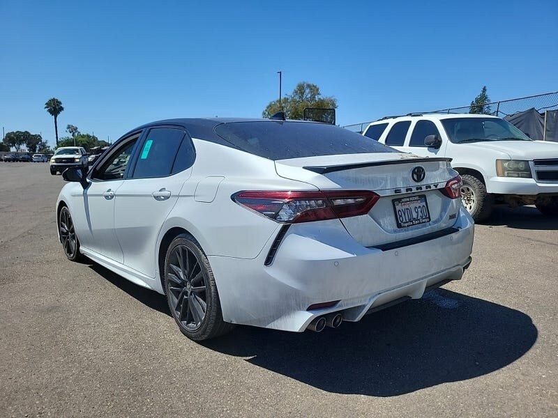 2022 Toyota Camry XSE V6 photo 2