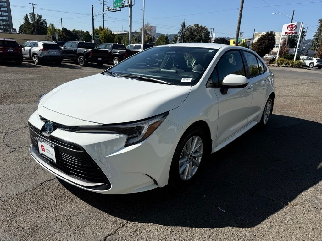 Certified 2025 Toyota Corolla Hybrid LE Sedan