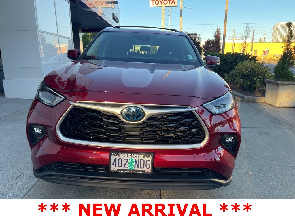 2021 Toyota Highlander Hybrid XLE photo 4