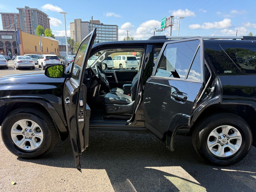 2023 Toyota 4Runner SR5 Premium - Photo 17