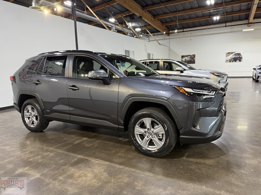 New 2025 Toyota RAV4 Hybrid XLE XLE AWD SUV