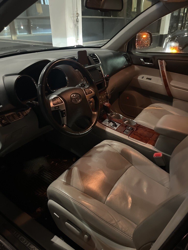 2013 Toyota Highlander Limited photo 4