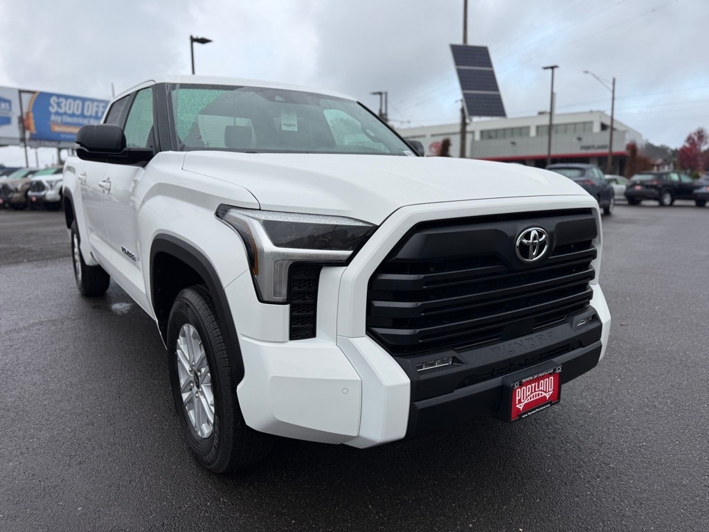 New 2026 Toyota Tundra SR5 SR5 CREWMAX 5.5