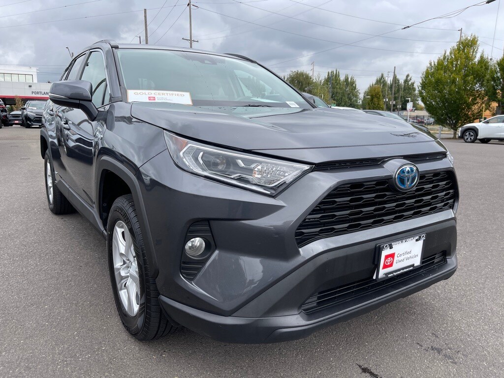 Certified 2020 Toyota RAV4 XLE with VIN 2T3RWRFV0LW077206 for sale in Portland, OR