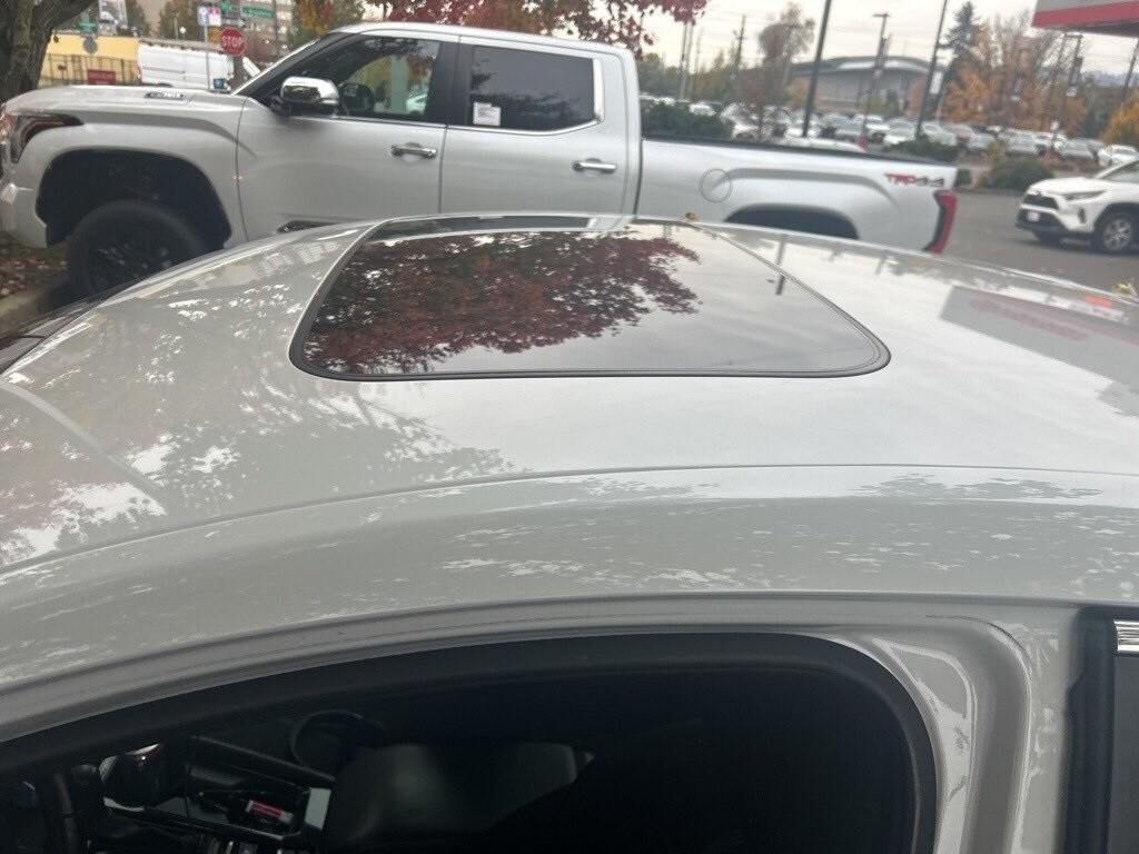 2023 Honda Accord Hybrid Sport photo 3