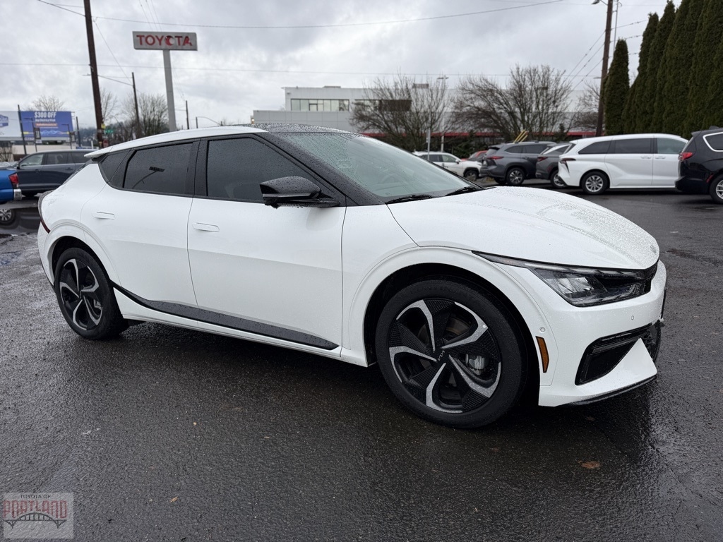 2024 Kia EV6 GT-Line's photo