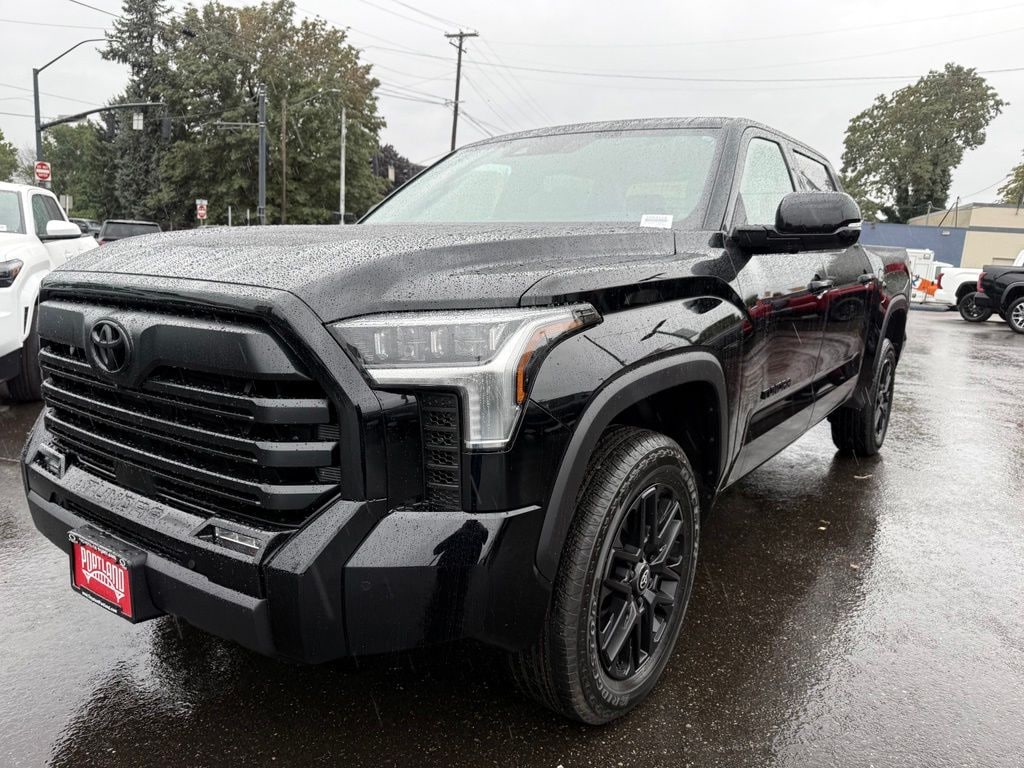 New 2026 Toyota Tundra Limited LIMITED CREWMAX 5.5
