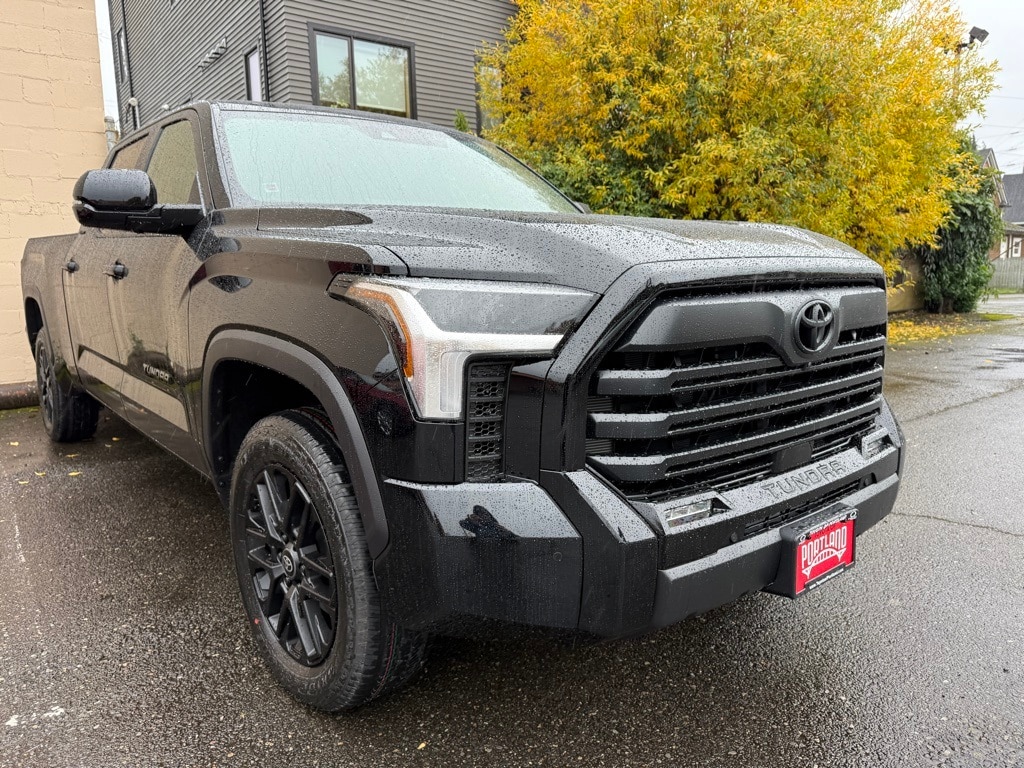 New 2026 Toyota Tundra Limited LIMITED CREWMAX 6.5