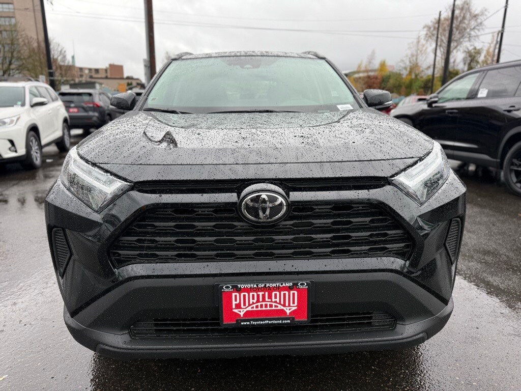 New 2025 Toyota RAV4 Hybrid XLE XLE AWD SUV