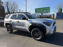 2025 Toyota 4Runner SR5 4WD SR5