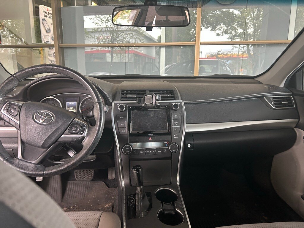 2016 Toyota Camry XSE photo 4