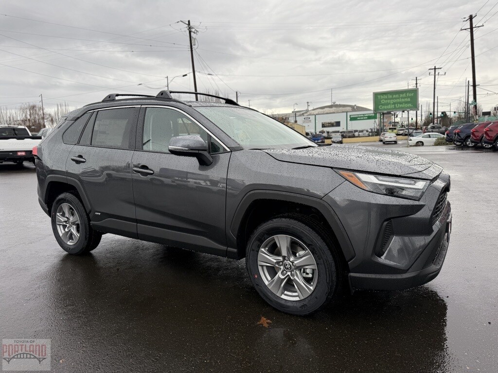New 2025 Toyota RAV4 Hybrid XLE XLE AWD SUV