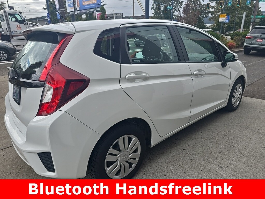 2015 Honda Fit LX photo 4