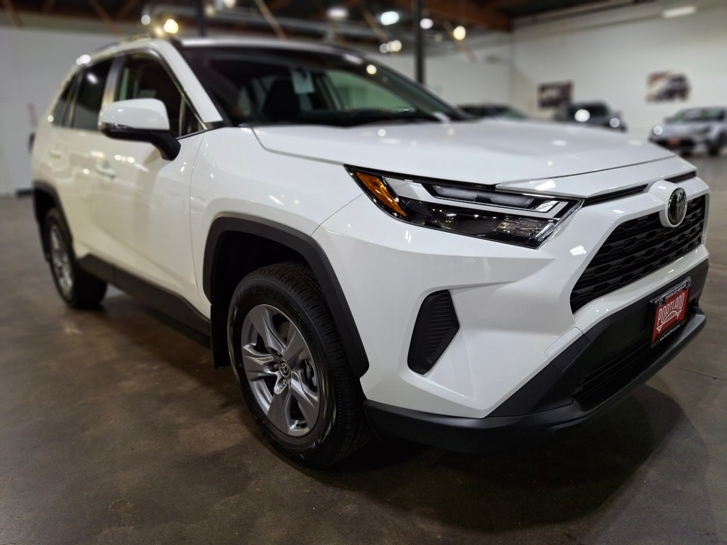 New 2025 Toyota RAV4 XLE XLE AWD SUV