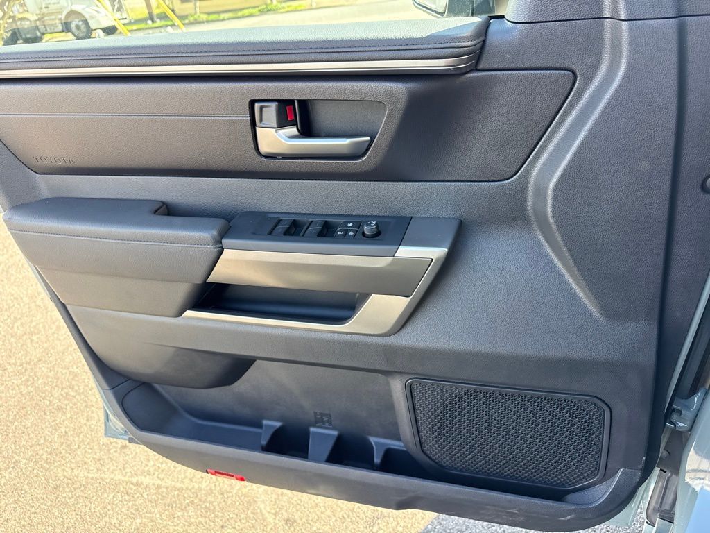 2026 Toyota Tundra SR5 - Photo 23