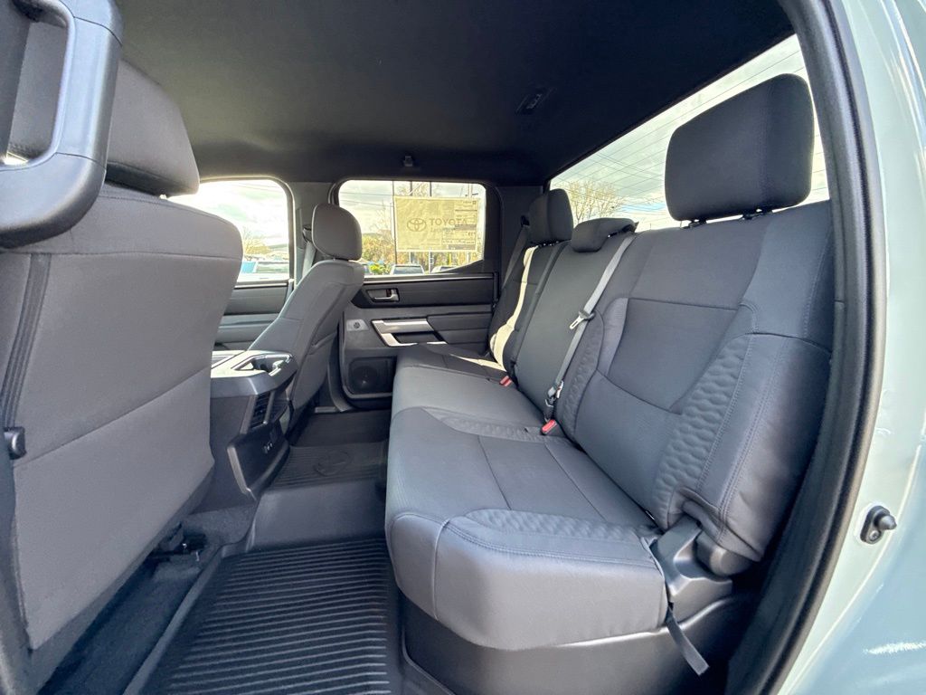 2026 Toyota Tundra SR5 - Photo 17