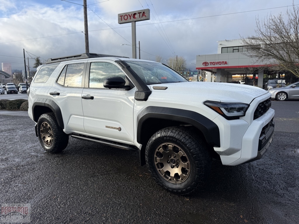 2025 Toyota 4Runner Trailhunter's photo