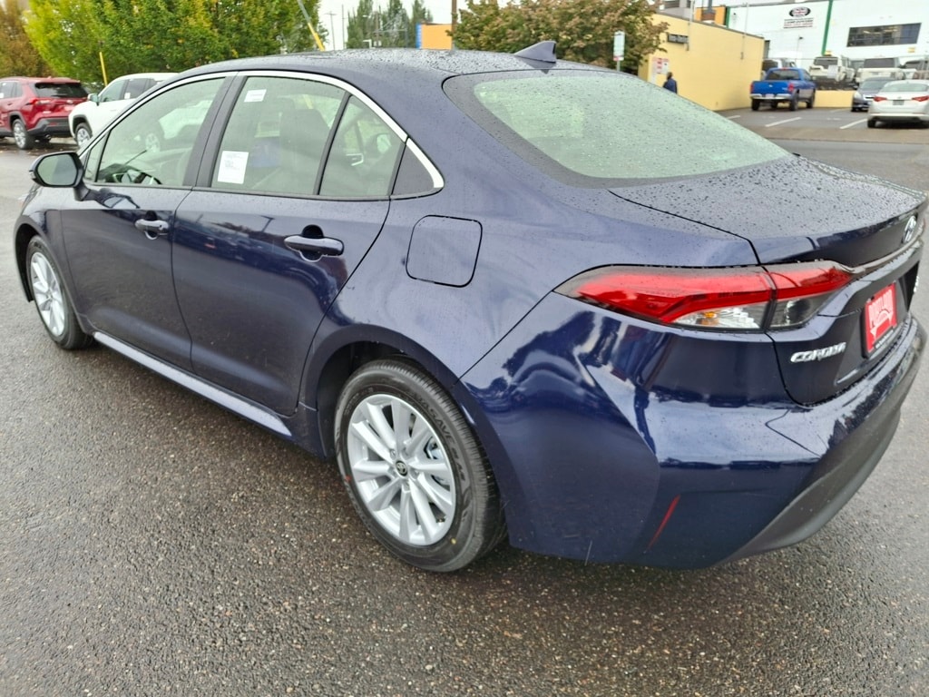 New 2026 Toyota Corolla Hybrid XLE XLE SEDAN