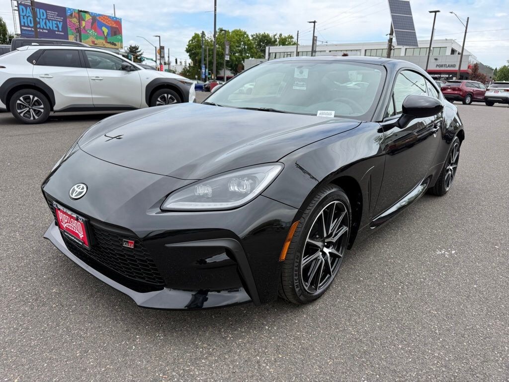 New 2026 Toyota GR86 MT 2+2 COUPE 6 SPD M/T