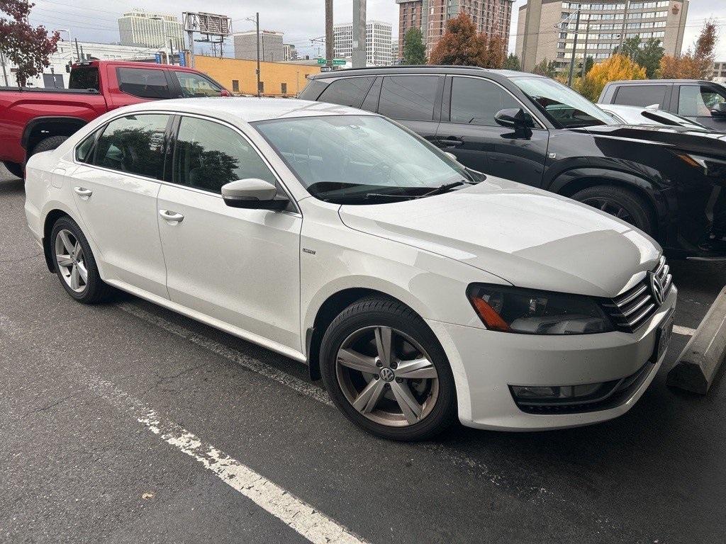 Used 2015 Volkswagen Passat 1.8T S Sedan