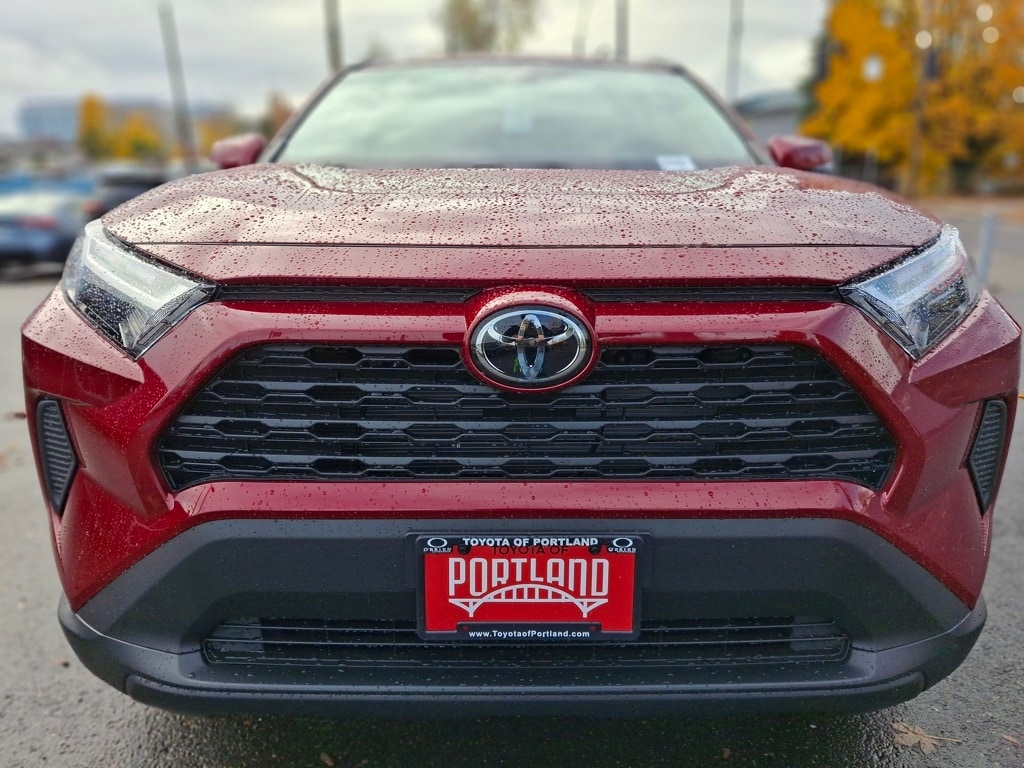 New 2025 Toyota RAV4 XLE XLE AWD SUV