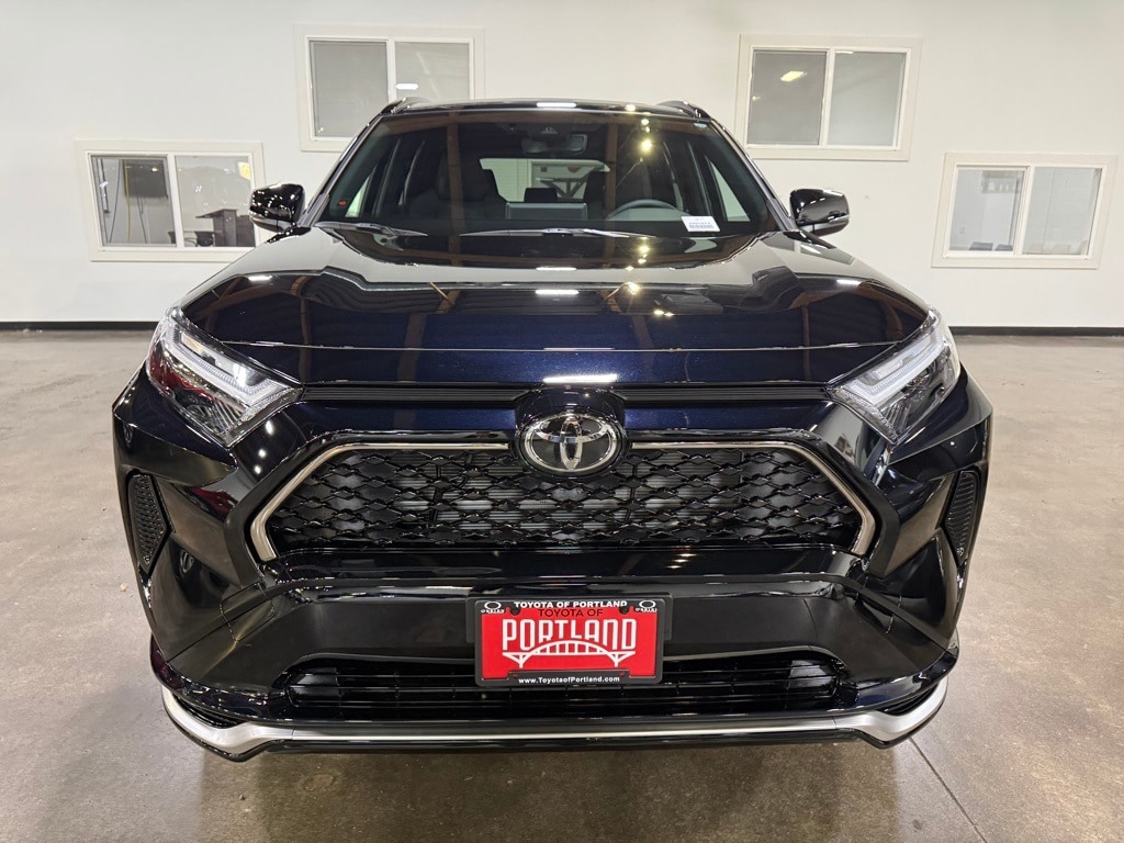 New 2025 Toyota RAV4 Plug-in Hybrid SE PLUG-IN HYBRID