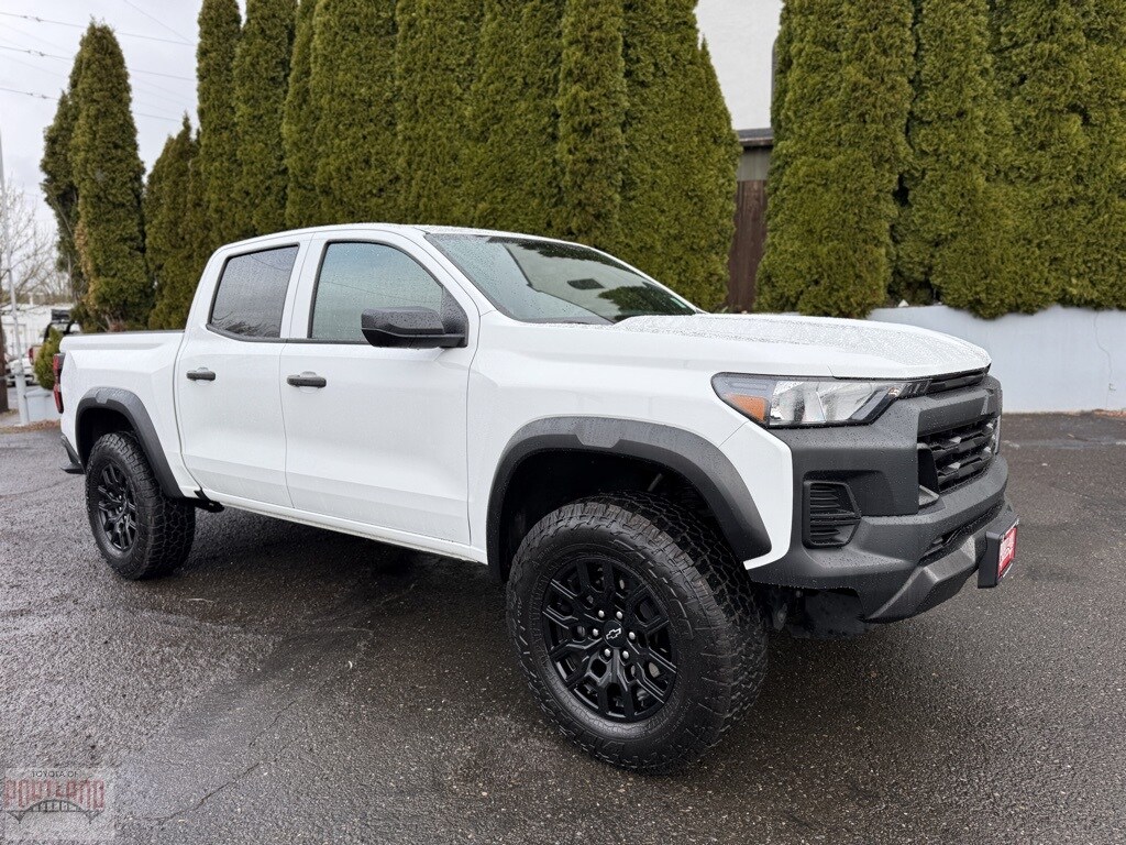 Used 2024 Chevrolet Colorado Trail Boss Truck