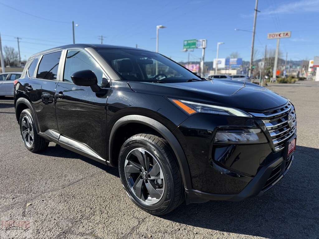 Used 2024 Nissan Rogue SV SUV