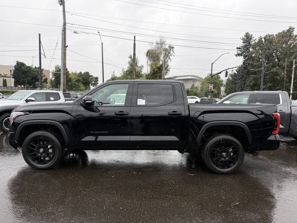 New 2026 Toyota Tundra Limited LIMITED CREWMAX 5.5