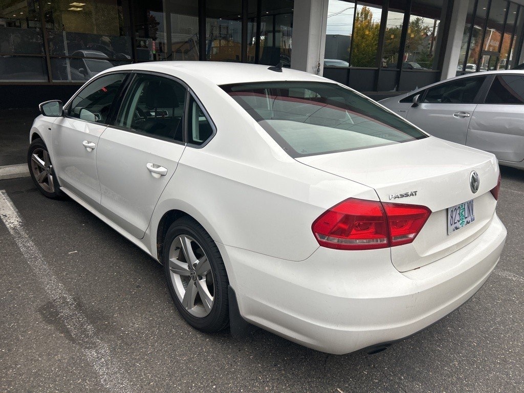 Used 2015 Volkswagen Passat 1.8T S Sedan