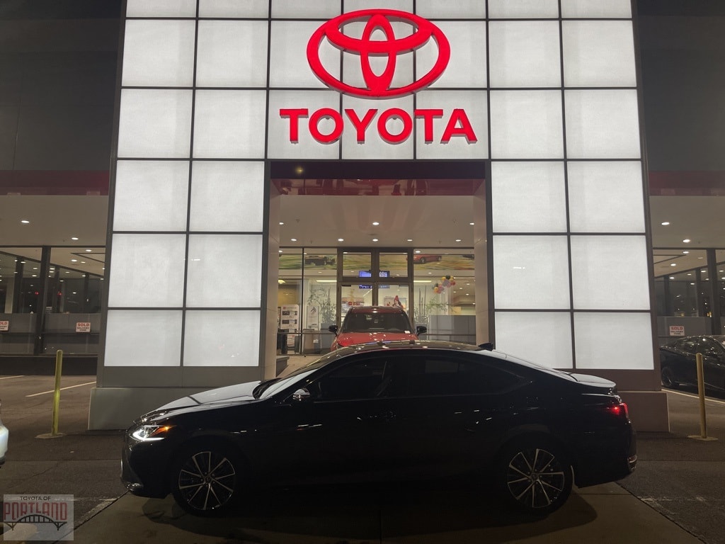 Used 2023 Lexus ES 250 Sedan