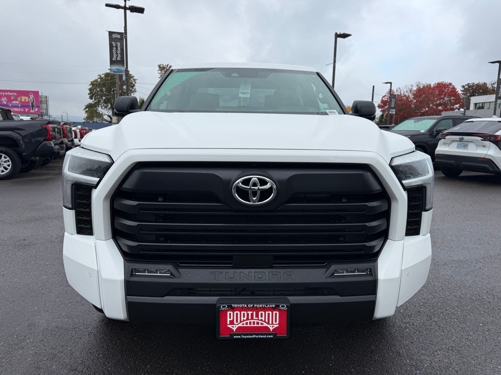 New 2026 Toyota Tundra SR5 SR5 CREWMAX 5.5