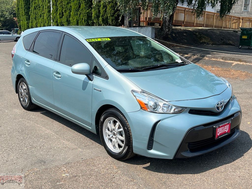 2017 Toyota Prius v
