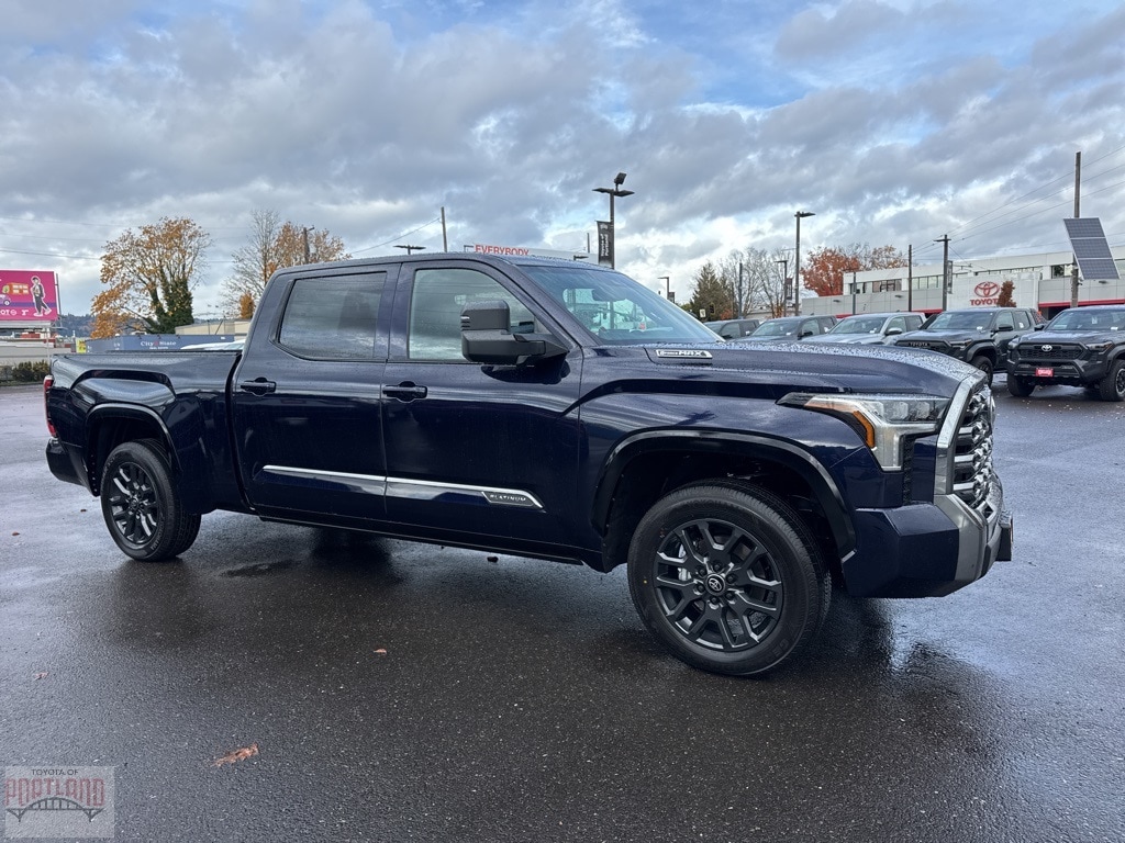 2026 Toyota Tundra Platinum's photo