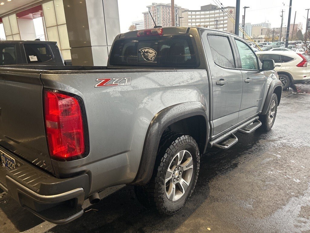 2018 Chevrolet Colorado Z71 photo 2