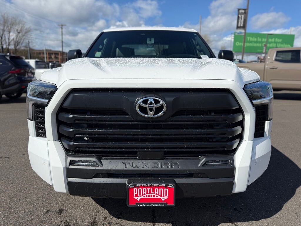 New 2026 Toyota Tundra SR5 SR5 CREWMAX 5.5