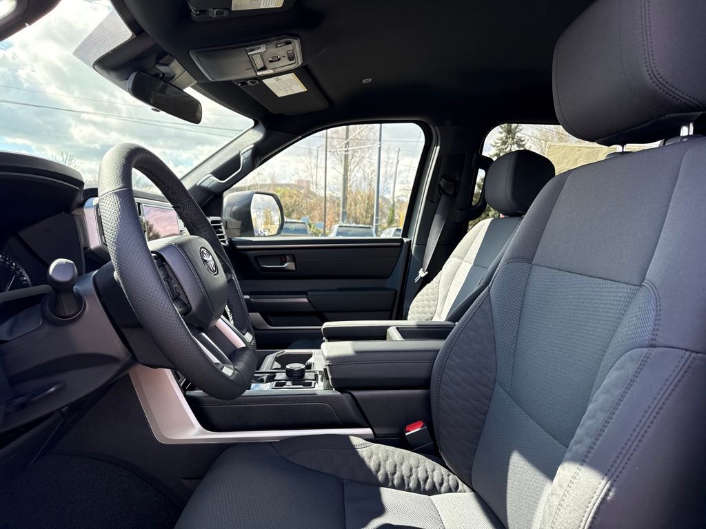 2026 Toyota Tundra SR5 - Photo 15