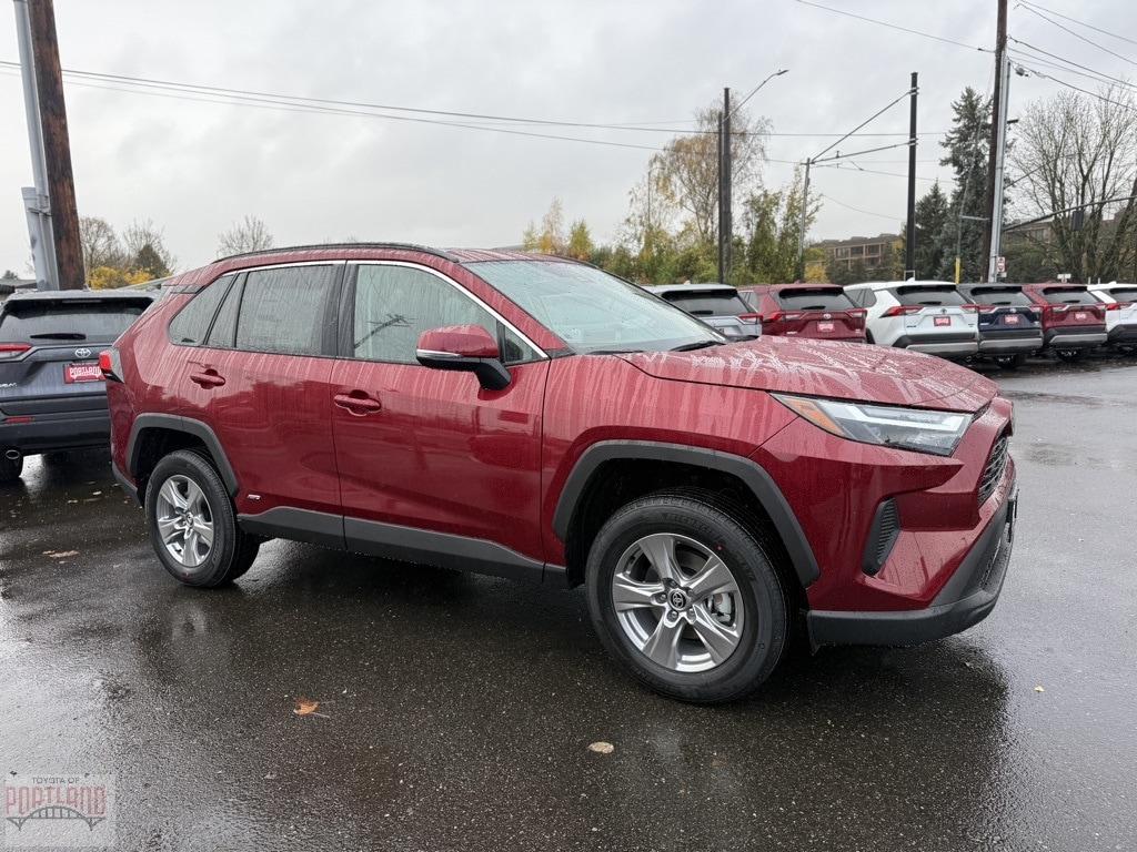 New 2025 Toyota RAV4 Hybrid XLE XLE AWD SUV