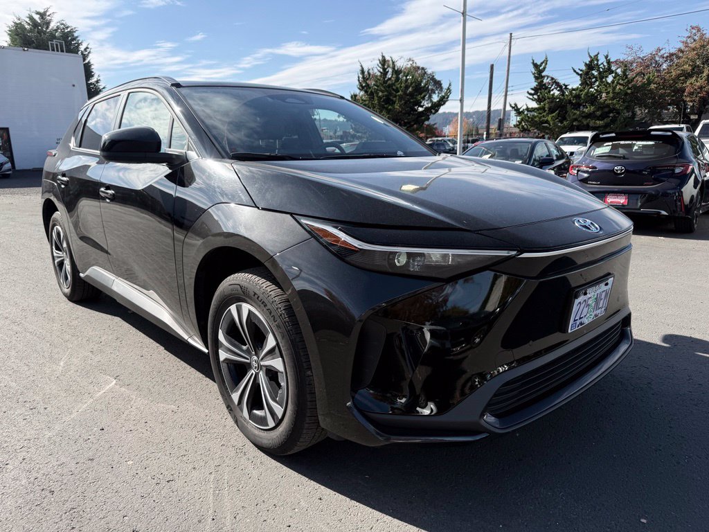 Used 2024 Toyota bZ4X XLE with VIN JTMABACA5RA087622 for sale in Portland, OR