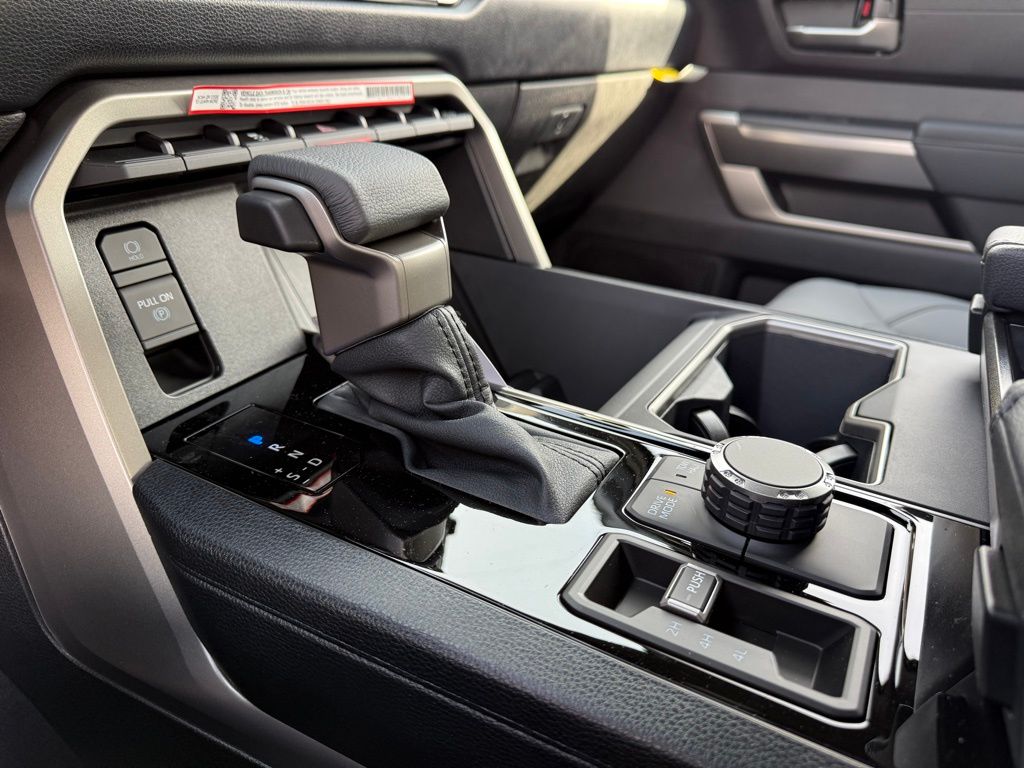 2026 Toyota Tundra SR5 - Photo 27