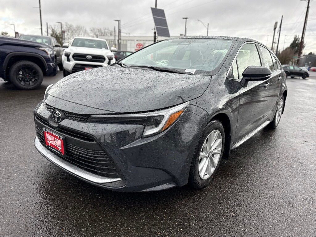 New 2026 Toyota Corolla Hybrid XLE XLE SEDAN