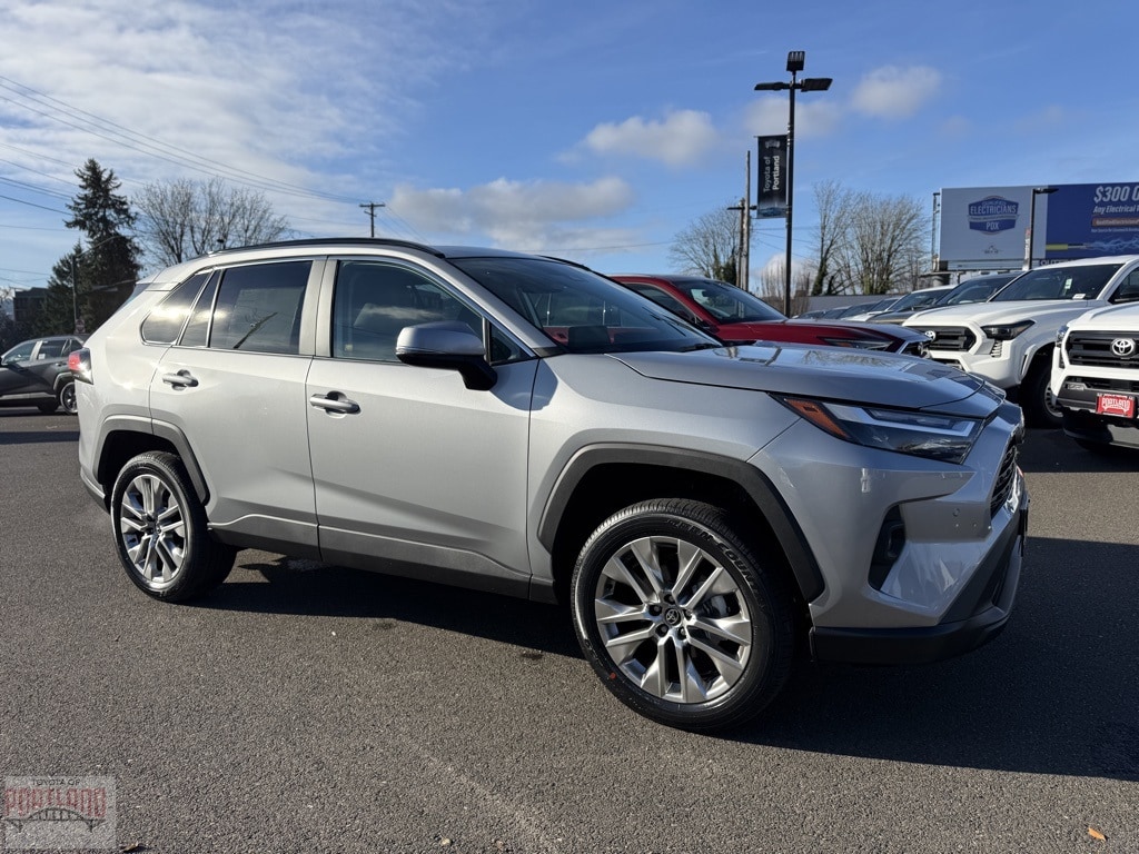 2025 Toyota RAV4 XLE Premium's photo