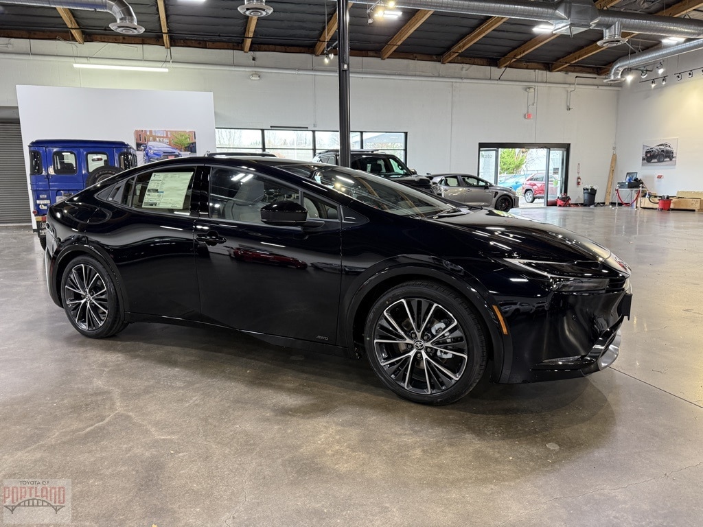 2026 Toyota Prius Limited's photo