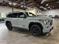 2026 Toyota Sequoia Platinum PLT HYBRID 2026 Toyota Sequoia Platinum PLT HYBRID